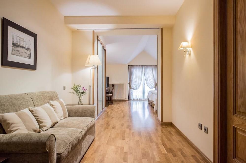 Hotel Villa Virginia Sabinanigo Bagian luar foto